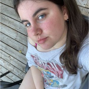 Meet your Posher, Eva